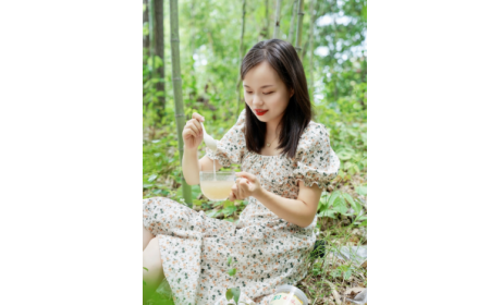 為何99%漂亮女性每天都在喝一杯有機(jī)野生葛根粉？